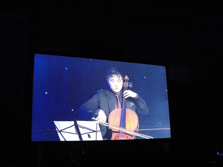 3537fafdd77bb316da7dba380a508e86_1418956