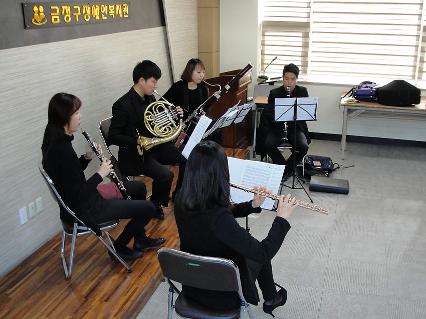 361104d62bff48a5b00cd9f3e2bbc70e_1418282